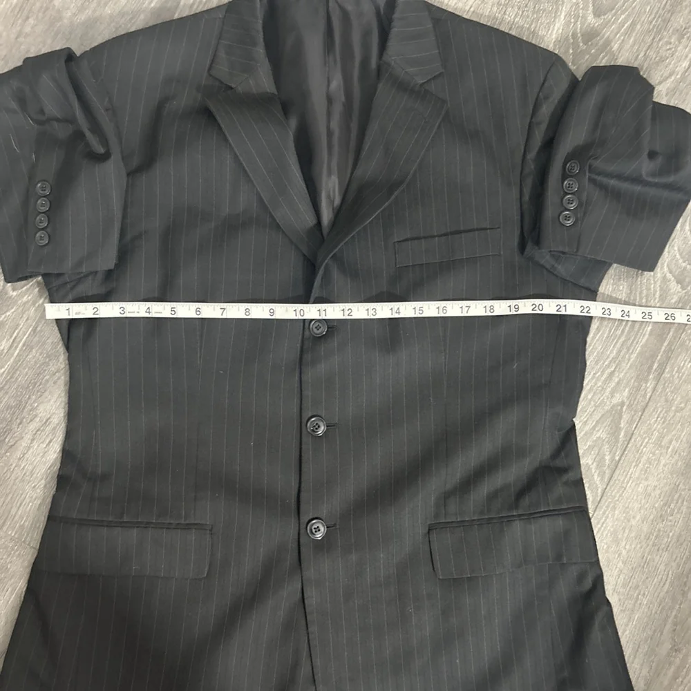 Haggar 44R Black Pin Striped Jacket Three Button DBL Vent